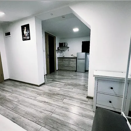 Ξενοδοχείο με διαμερίσματα Retro Dąbrowa Górnicza